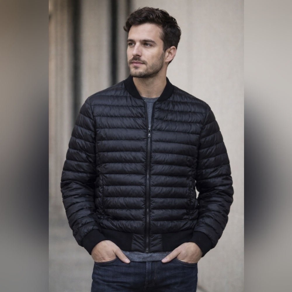 Uniqlo Ultra Light Black Down Jacket XL